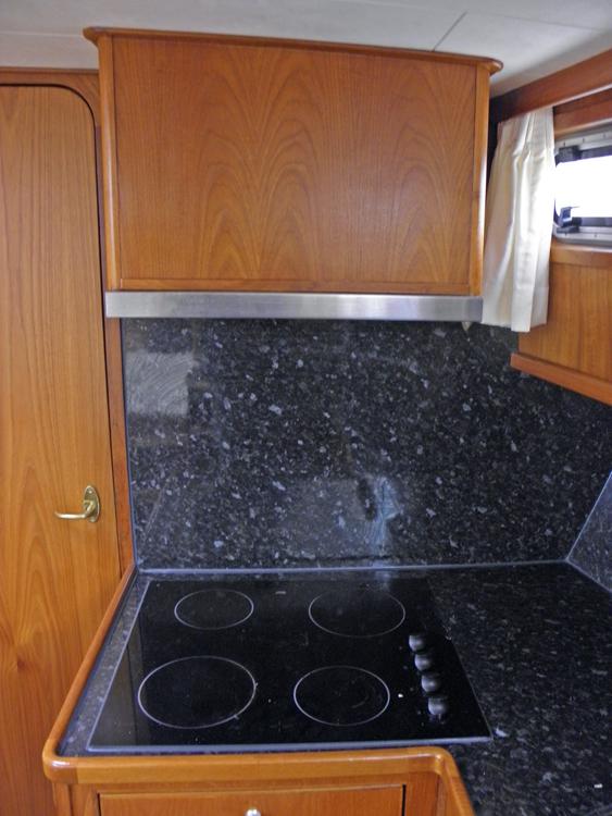 Fore ship, Accommodation